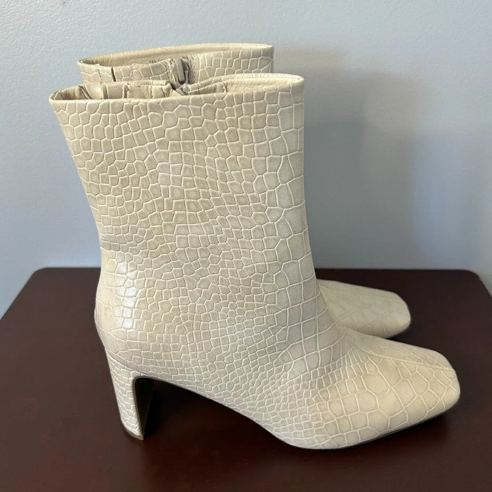 Seven Dials Nicole Cream Croc Embossed Square Toe Block Heel Boots 9M Minimalist